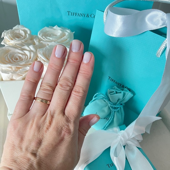 Tiffany & Co. Band Ring with Diamonds Rose Gold 18K size 5 NEW $1850 - Picture 1 of 16